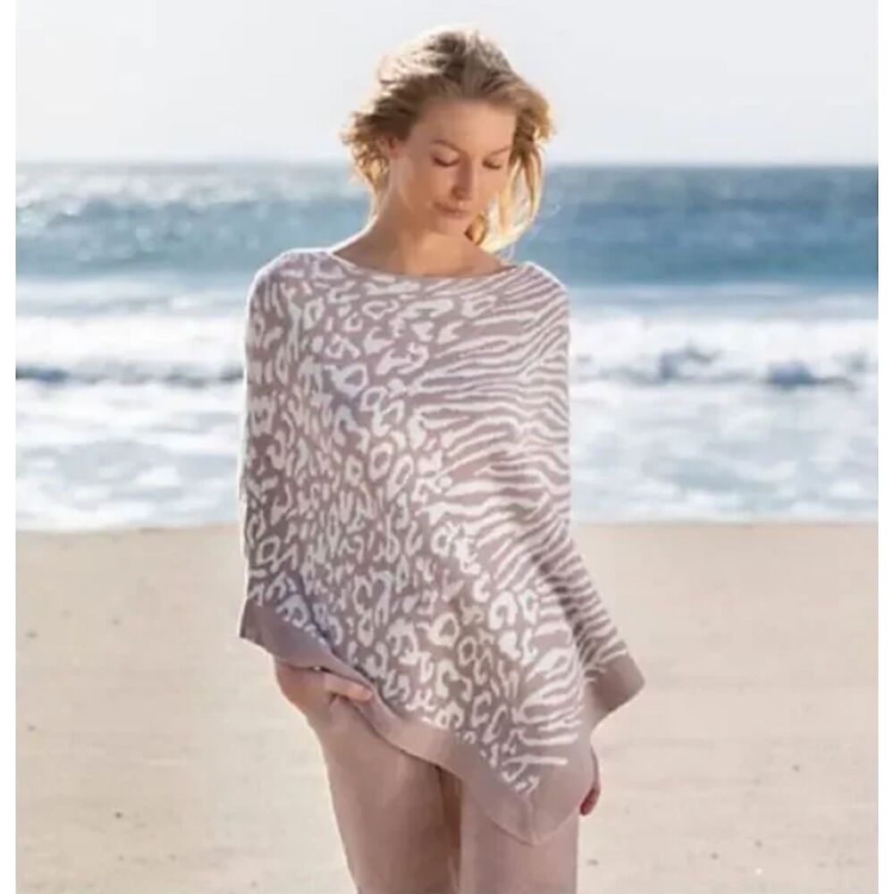 Barefoot Dreams Ultra Lite Ocean Breeze Ombre Animal Print Soft Poncho OS